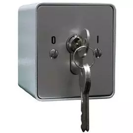 Переключатель Smartec ST-ES120SM с ключом Keyswitch, накладной, 2 группы контактов НР/НЗ, высокий уровень секретности