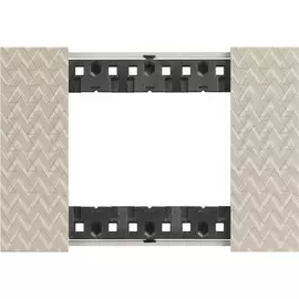 Рамка BTicino KA4803MM LIVING NOW 3 модуля. Цвет "Оптик"