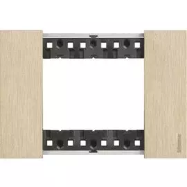 Рамка BTicino KA4803ZW LIVING NOW 3 модуля. Цвет "Золото"