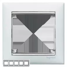 Рамка Legrand 770495 Valena 5 постов горизонтальная, IP20 (белая/серебряный штрих)