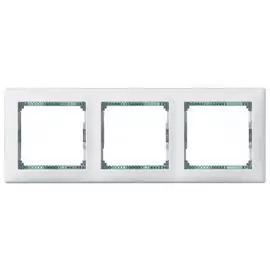 Рамка Legrand 774463 Valena CLASSIC - 3 поста, белый/кристалл