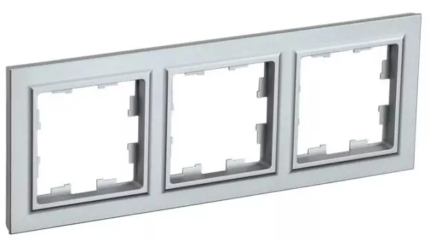 Рамка тройная IEK BR-M32-12-K47 BRITE РУ-3-Бр Алюминевый/Алюминевый