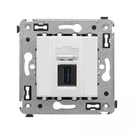 Розетка DKC 4400303 USB 3.0 одинарная в стену, тип А-А, "Белое облако", "Avanti"