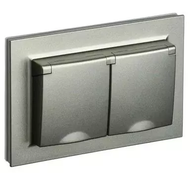 Розетка двухместная с заземлением в сборе IEK BR-R26-16-44-K37-F BRITE с защитными шторками и крышкой 16А IP44 РСбш12-3-44-БрШ Шампань