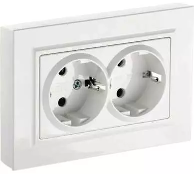 Розетка IEK BR-R24-16-K01-F 2-м СП BRITE РСш12-3-БрБ 16А в сборе с заземл. защ. шторки белая