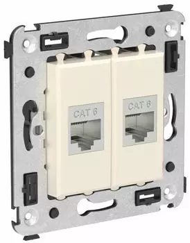 Розетка компьютерная DKC 4405794 RJ-45 без шторки в стену, кат.6 двойная экранированная, "Ванильная дымка", "Avanti"