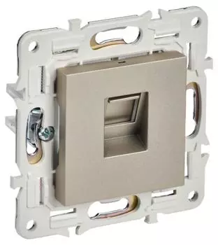 Розетка компьютерная IEK SK-K10-1-K37 SKANDY RJ45 кат.5E SK-K01Sh Шампань