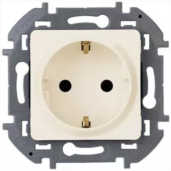 Розетка Legrand 673731 Inspiria слоновая кость 2К+З со шторками - немецкий стандарт - 16 А - 250 В