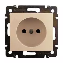 Розетка Legrand 695611 Valena CLASSIC - 2К, 16А, слоновая кость