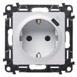 Розетка Legrand 753335 Valena LIFE - комбинированная 2К+З 16А ~250В со встроенным зарядным устройством USB с 15А 5В, с лицевой панелью, алюминий