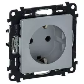 Розетка Legrand 753620 Valena LIFE - 2К+З 16А 250 В с защитными шторками, безвинтовые зажимы, с лицевой панелью, алюминий