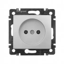 Розетка Legrand 770116 Valena CLASSIC - 2К, на винтах, 10/16 А, 230/250 В~, алюминий