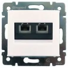 Розетка Legrand 774231 Valena информационная RJ 45, категория 5e, UTP, 2 выхода, IP20 (белая)
