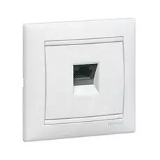 Розетка Legrand 774246 Valena CLASSIC - RJ45, категория 6, UTP, 1 выход, на захватах, белый