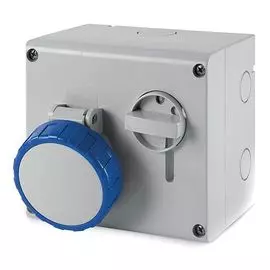 Розетка настенная DKC DIS5051683 с механической блокировкой и верхним расположением разъема IP67 16А 2P+E 230В, "Quadro"