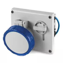 Розетка панельная DKC DIS4053283 с механической блокировкой и верхним расположением разъема IP67 32А 2P+E 230В, "Quadro"