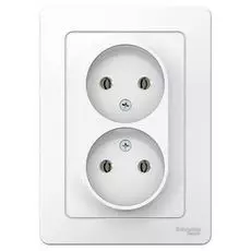 Розетка Schneider Electric BLNRS000021 2-ая б/з без шторок, 16А, 250В (белый) внутр