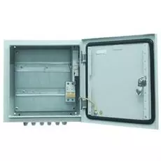 Станция OSNOVO OS-331 уличная с оптическим кроссом. В основе металлический шкаф с классом защиты IP66. Доступное место под установку оборудования на в