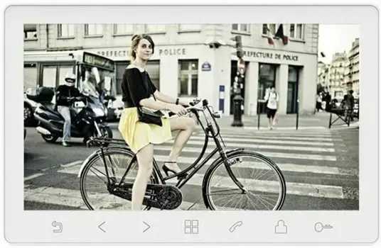 Видеодомофон Tantos Amelie HD SE Slim (White) XL 7", разрешение 1024х600, сенсорные кнопки, AHD/CVI/TVI с разрешением 1080p/720p или CVBS (PAL/NTSC),