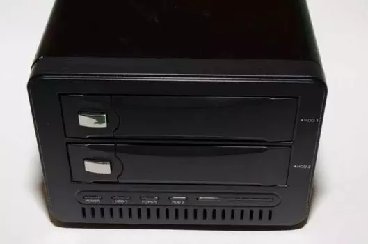 Внешний корпус AgeStar 3U2B3A1 2x3.5" HDD SATA 6Gb/s, USB 3.0, алюминий, вентилятор, черный