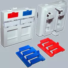 Вставка Lanmaster LAN-SIP-24M-WH 45x45 на 2 кейстоуна, со шторкой, маркировкой и иконками, белая