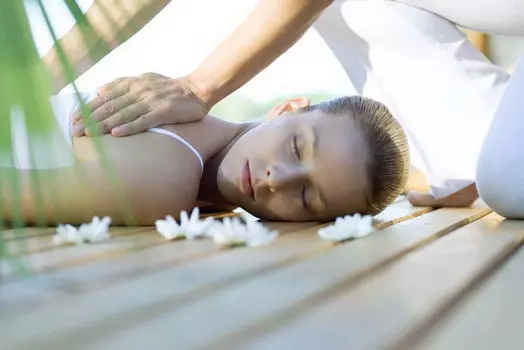 Подарочный сертификат «Балийский массаж» (1 час 30 минут, 1 человек)