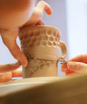 Подарочный сертификат «Двухдневный мастер класс по гончарному делу» (2 занятия, 1 человек)