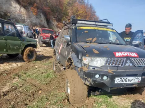 Подарочный сертификат «Джип тур Заброшенная ферма» (3 часа, от 1 до 4 чел.)