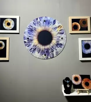 Подарочный сертификат «Фото радужки глаза Картина на стекле в Балашихе» (Формат № 1 , От 1 до 5 чел.)