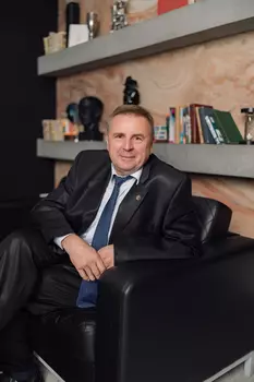 Подарочный сертификат «Фотосессия Деловой портрет» (1 час, 1 фотосессия)