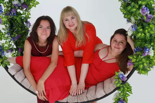 Подарочный сертификат «Фотосессия Девичник» (55 минут, от 2 до 6 человек )