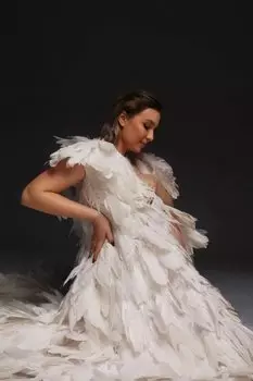 Подарочный сертификат «Фотосессия для беременных девушек в фотостудии» (55 минут, 2 человека)