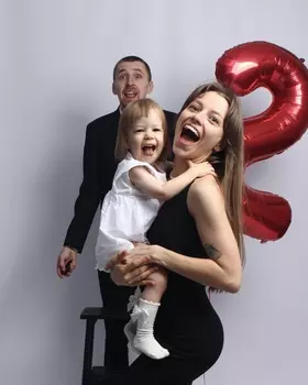 Подарочный сертификат «Фотосессия в автоматической фотостудии» (45 минут, от 1 до 6 чел)