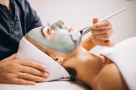 Подарочный сертификат «Глубокое очищение и уход для проблемной кожи лица» (60 минут, 1 человек)