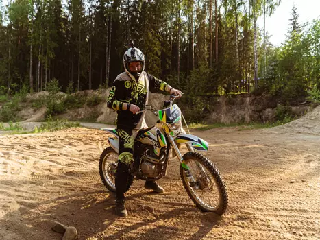 Подарочный сертификат «Индивидуальная тренировка на мотоцикле» (1 час, 1 человек)