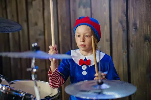 Подарочный сертификат «Индивидуальное занятие по игре на музыкальных инструментах» (55 минут, 1 человек)