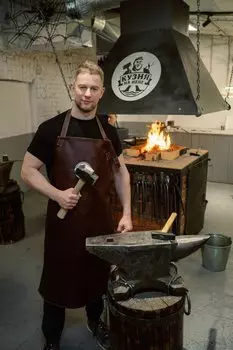 Подарочный сертификат «Индивидуальный мастер-класс Один на один с кузнецом» (4 часа, 1 человек)