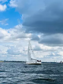 Подарочный сертификат «Индивидуальный мастер-класс по управлению парусной яхтой» (2 часа, От 1 до 6 человек)