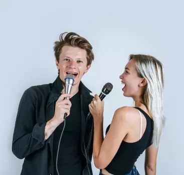 Подарочный сертификат «Индивидуальный мастер класс по вокалу» (1 час, 1 человек индивидуально)