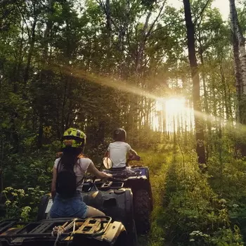 Подарочный сертификат «Экстремальный заезд на квадроциклах в стиле русских традиций» (6 часов, От 2 до 4 чел.)