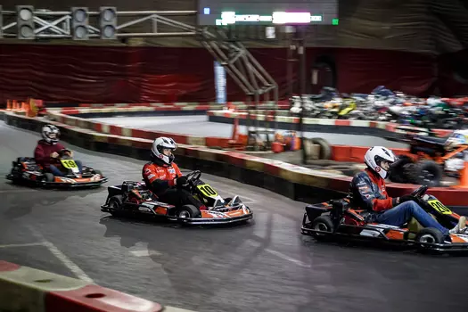 Подарочный сертификат «Картинг» (10 минут, 1 человек)