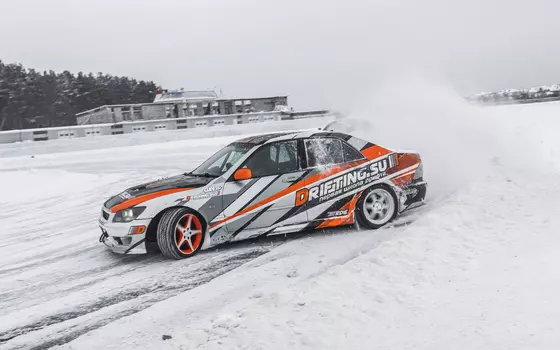 Подарочный сертификат «Курс Основы дрифта» (40 минут, 1 человек)