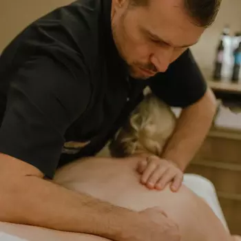 Подарочный сертификат «Лечебный массаж спины и шеи» (60 минут, 1 человек)