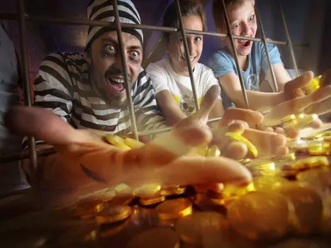 Подарочный сертификат «Лучшие детские квесты на выбор» (60 минут, 2 человека)