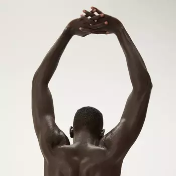 Подарочный сертификат «Массаж Deep от премиальной студии массажа» (1 час, 1 человек)