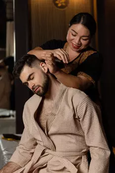 Подарочный сертификат «Массаж Тайский уход воротниковой зоны» (30 минут, 1 человек)