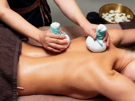 Подарочный сертификат «Массаж травяными мешочками» (60 минут, 1 человек)