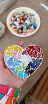 Подарочный сертификат «Мастер-класс для школьников по мозаике» (1 час 30 минут, 10 человек)