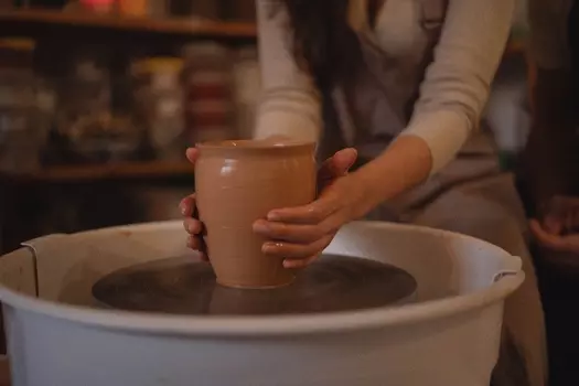 Подарочный сертификат «Мастер класс Гончарный круг» (2 часа 30 мин, 1 человек (Индивидуально))