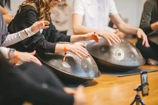 Подарочный сертификат «Мастер-класс игры на Ханге» (1 час, 1 человек)